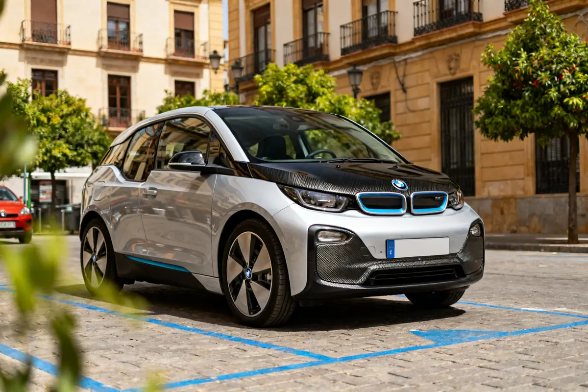 Bmw i3 i01: ficha, precio y opiniones del urbano eléctrico