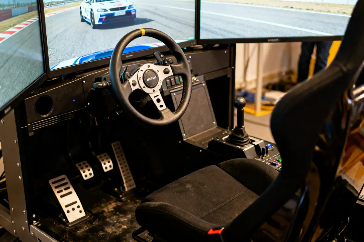 Cockpit cockpit: guía para elegir el mejor simulador de conducción